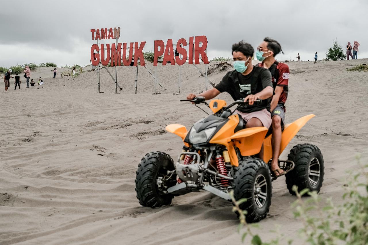 Gumuk Pasir Parangkusumo